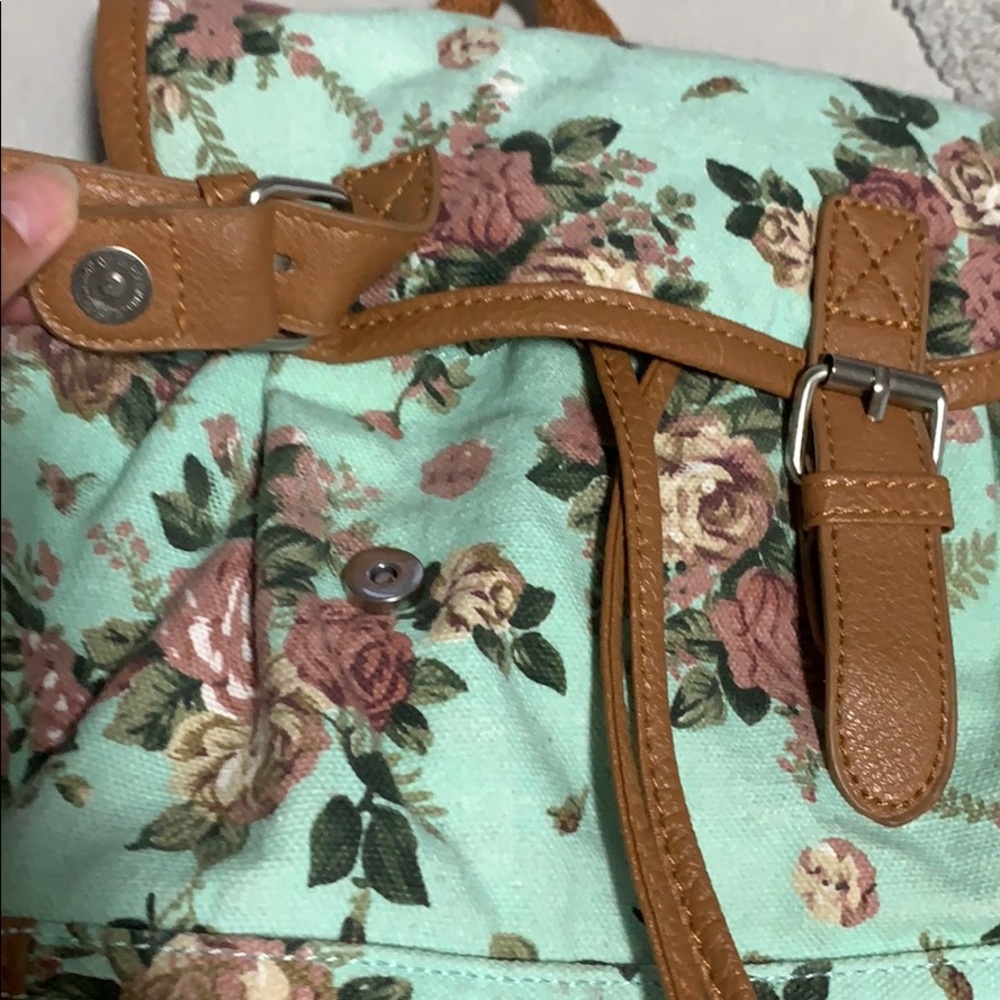 Floral backpack - Picture 2 of 7